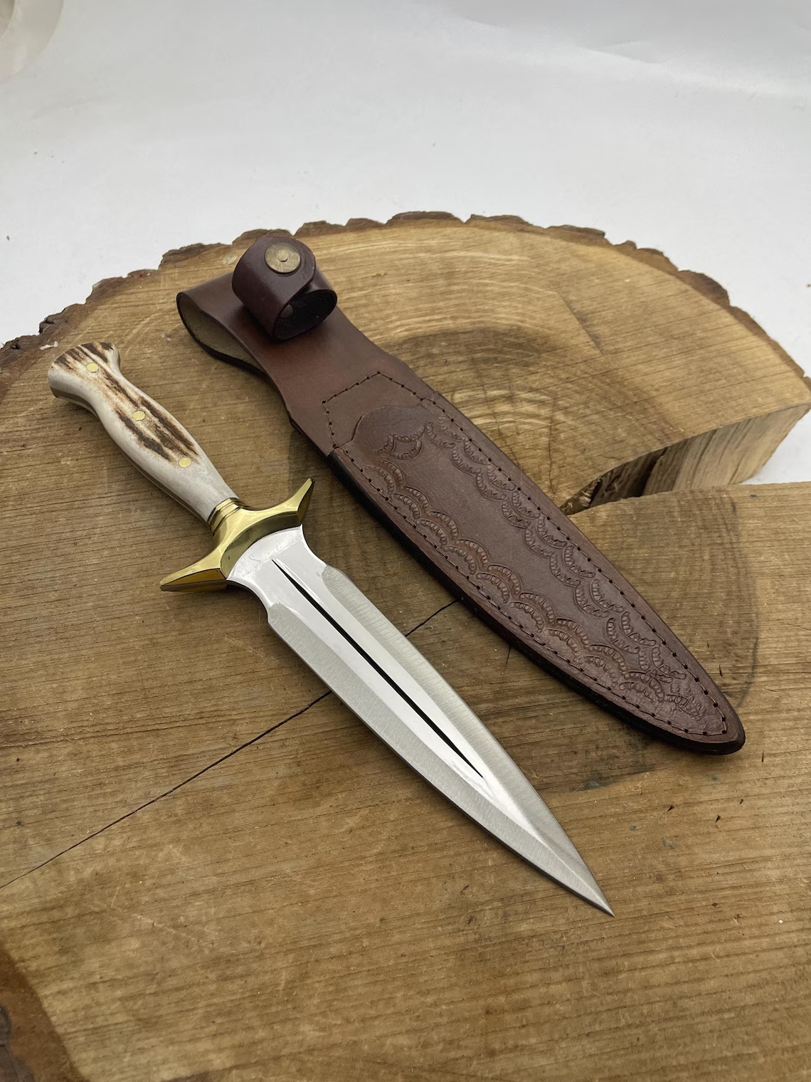 Custom Engraved Dagger Knife Athame Knife Groomsmen Gifts Fairbairn Sykes Double Edge Knife Pretty Dagger Garter Wedding Gifts Hunting Knife