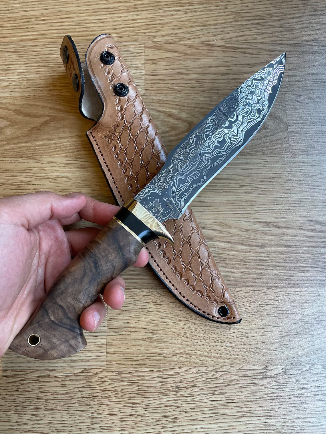 Hand Made DAMASCUS Bowie Knife Walnut & Ebony Wood Handle -150 Layers- Blacksmith Made Hunting Knife - Damascus Steel Knife - Camping Knife